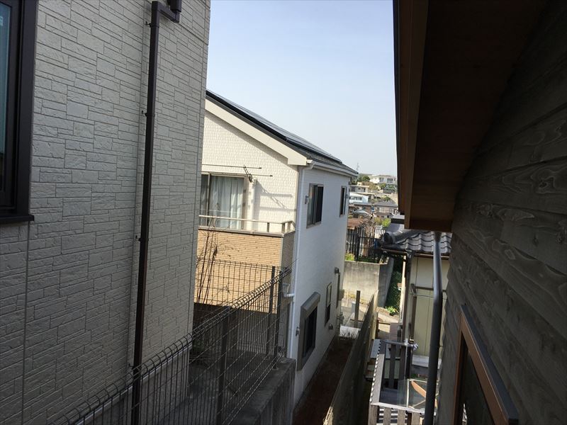 岡崎市の新築平屋に黒い地デジデザインアンテナを設置