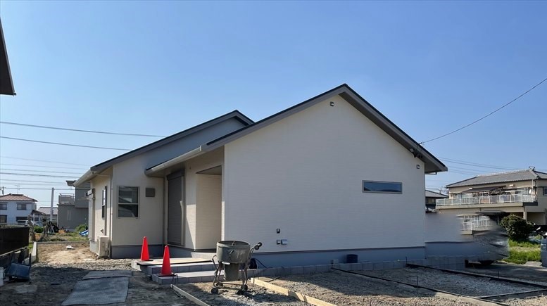 稲沢市の平屋新築に台風でも安心の屋根裏地デジアンテナ取付工事