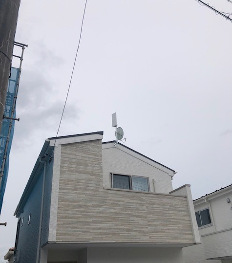名古屋市緑区の新築に4K8K放送対応BSと地上波デザインアンテナ取り付け工事
