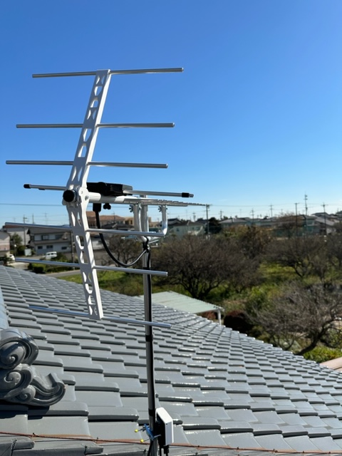 大野町桜大門の既存住宅でテレビ受信不良に伴うアンテナ交換工事