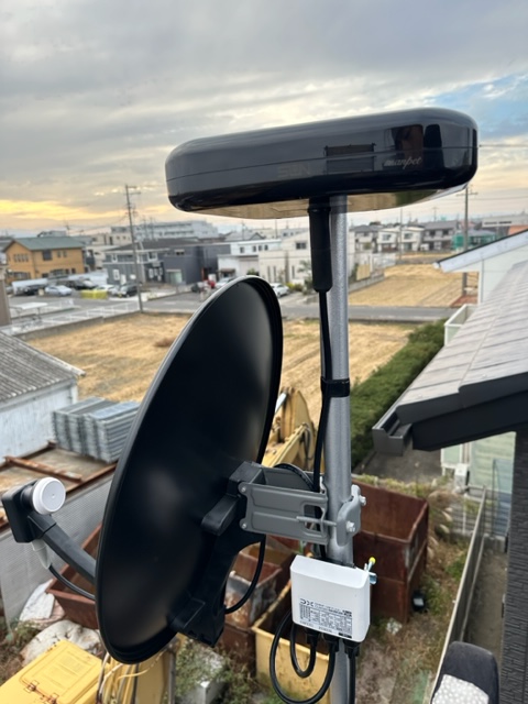 清須市西田中の太陽光パネルがある新築でのテレビアンテナ工事