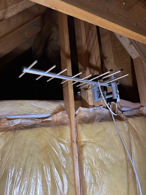 清須市鍋片の購入した既存住宅への屋根裏テレビアンテナ工事