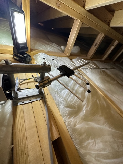 春日井市不二町の新築で台風でも安心の屋根裏アンテナ工事