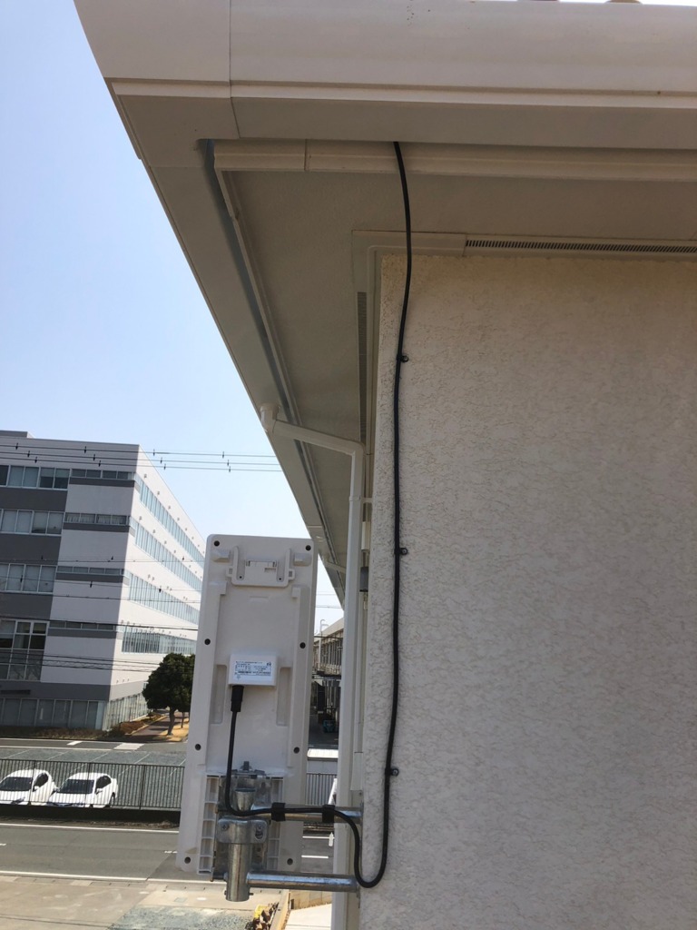 浜松市中央区神ヶ谷町の光仕様の新築でサイドベースを使ったデザインアンテナ工事