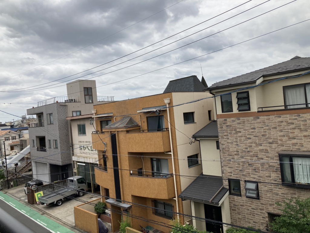 名古屋市昭和区川名町の3階建て新築にお洒落なデザインアンテナ壁面工事