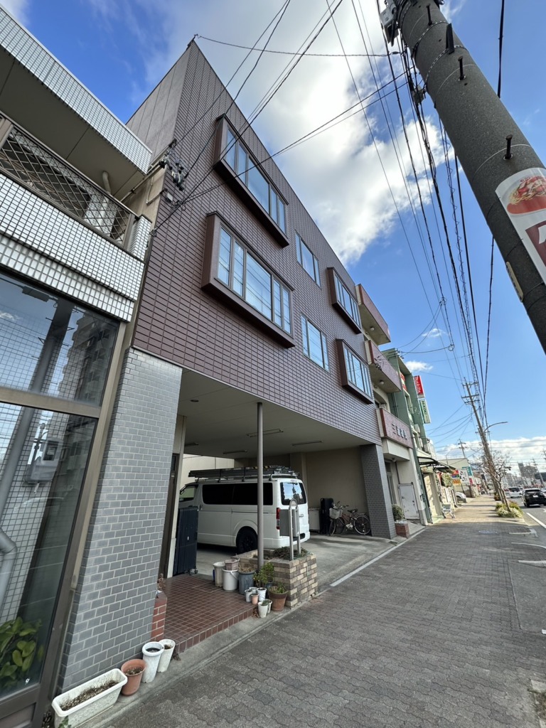 名古屋市中川区八熊通の3階建て既存住宅でケーブルテレビからアンテナへの切り替え工事