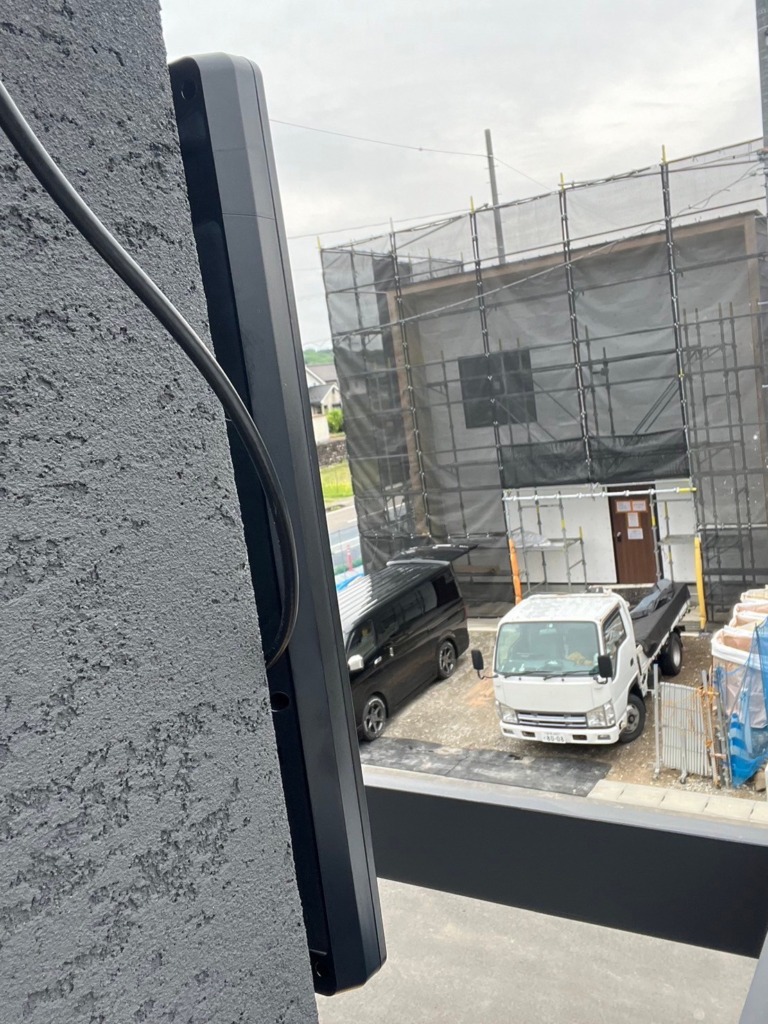 可児市瀬田の光仕様の新築にスタイリッシュなデザインアンテナ壁面工事