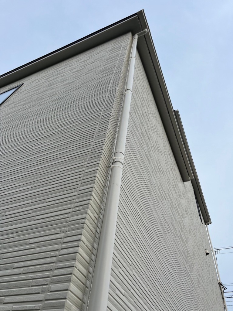 名古屋市中村区下米野町の3階建て新築にデザインアンテナ壁面工事