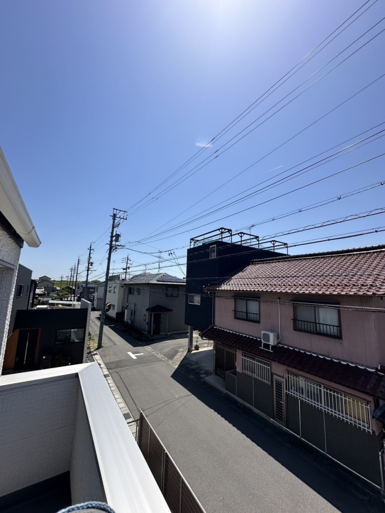 笠松町長池の新築で限られたスペースでの小型デザインアンテナ壁面工事