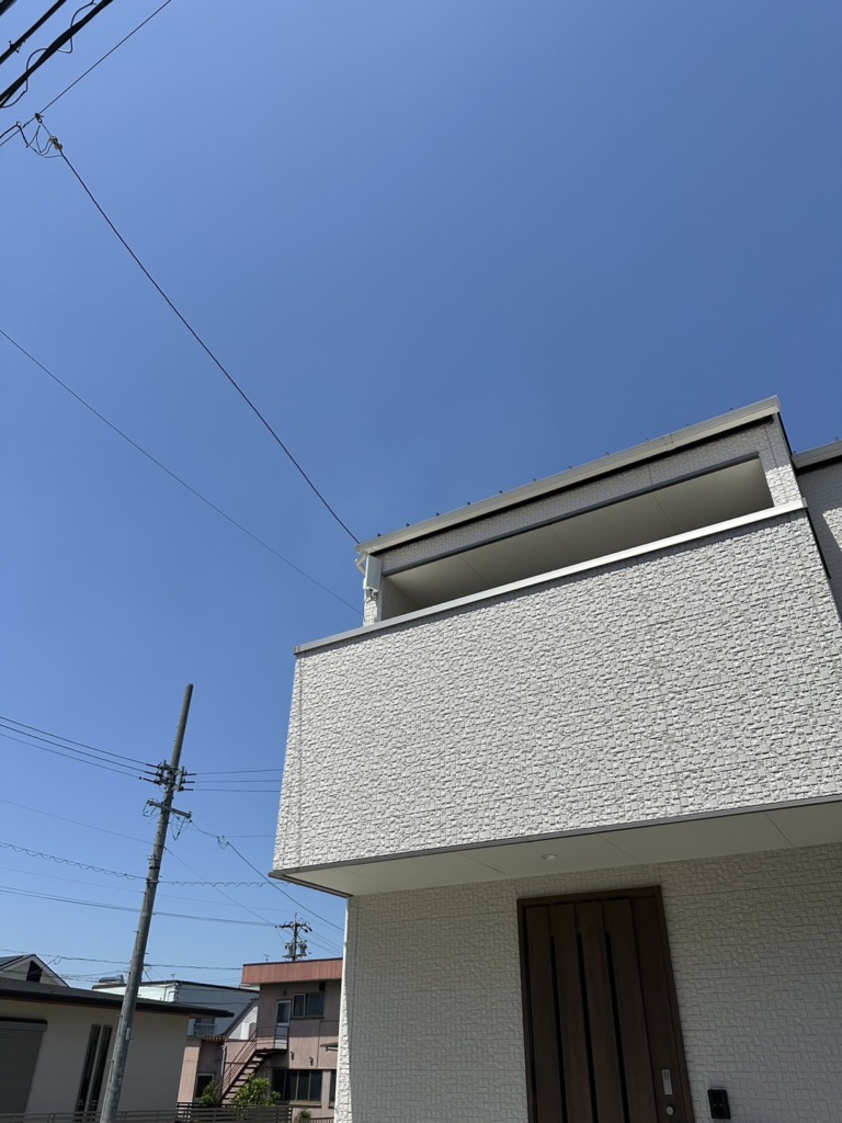 笠松町長池の新築で限られたスペースでの小型デザインアンテナ壁面工事