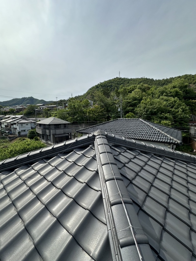 岩倉市中本町の新築に見えない4K8K放送対応BSと地デジアンテナ屋根裏工事