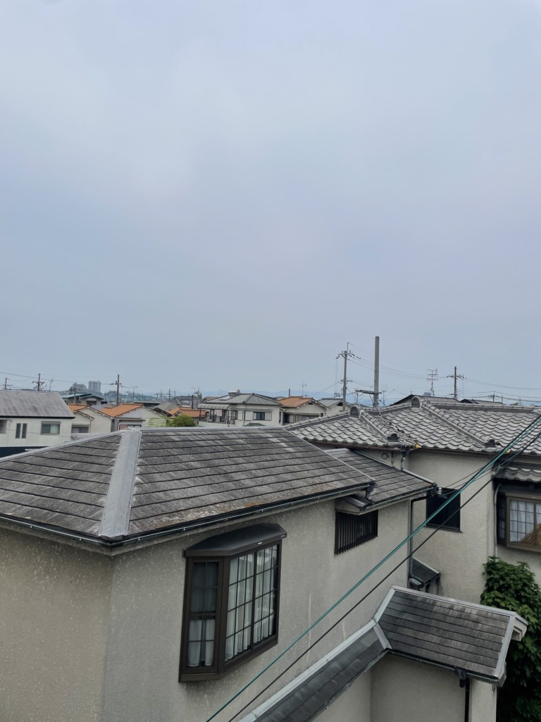 枚方市村野東町の3階建て新築に地上波デジタル放送デザインアンテナ壁面工事