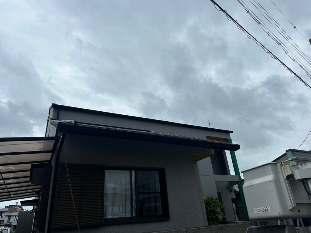 津市久居持川町の既存住宅で地上波デジタル放送八木式アンテナ工事