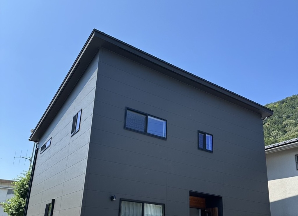 岐阜市粟野西の新築で建物の外観を気にする必要のない屋根裏アンテナ工事