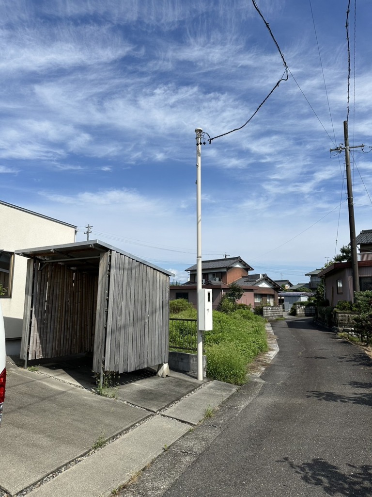 瑞穂市宮田でスッキリポールへの小型地上波デジタル放送テレビアンテナ工事