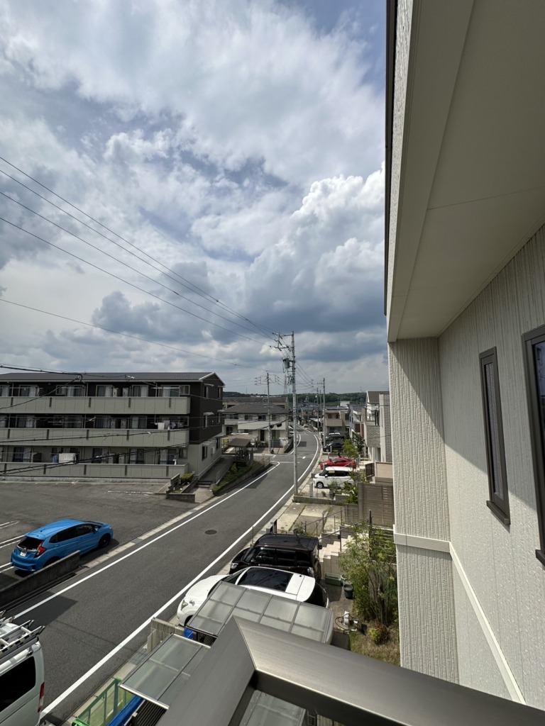 日進市米野木台の既存住宅で小型のデザインアンテナ壁面工事