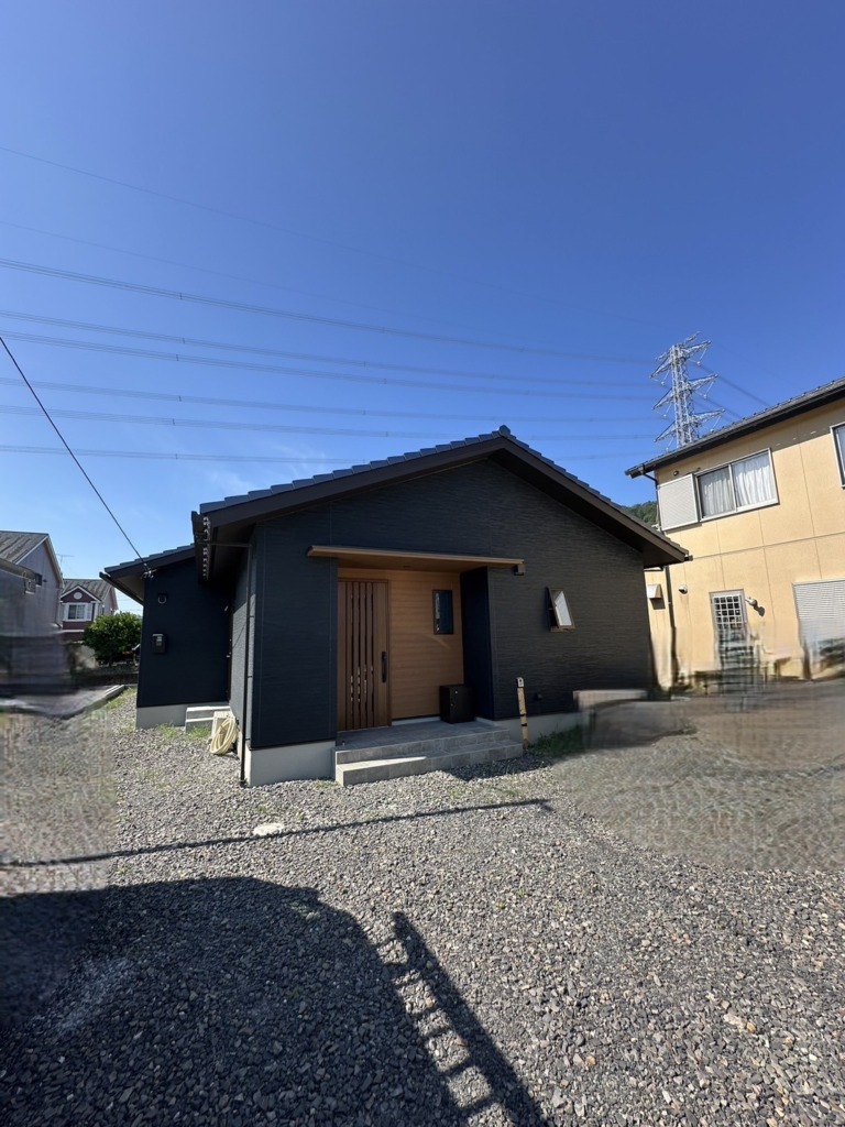 岐阜市粟野西の平屋新築に台風でも安心の地デジ屋根裏アンテナ工事