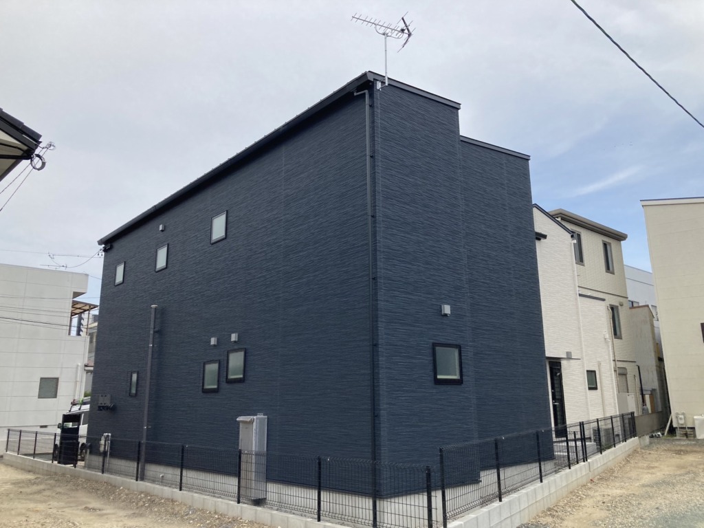豊橋市絹田町の厳しい電波事情の光仕様の新築での八木式アンテナ工事