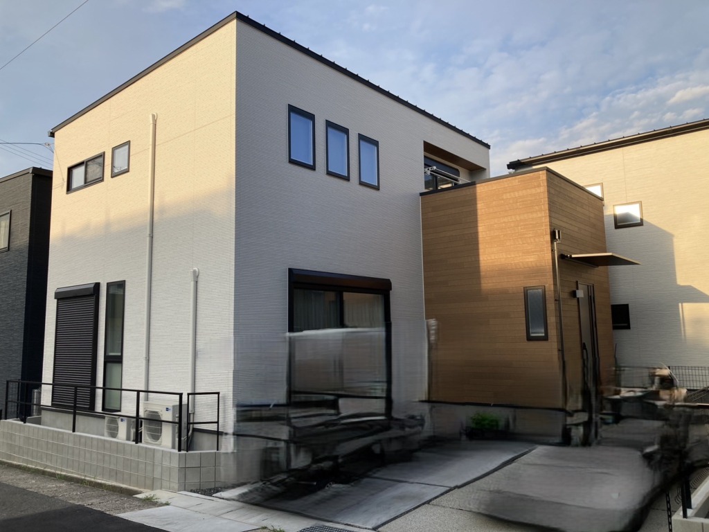 名古屋市天白区中平の屋根裏がとても狭い新築でのアンテナ工事