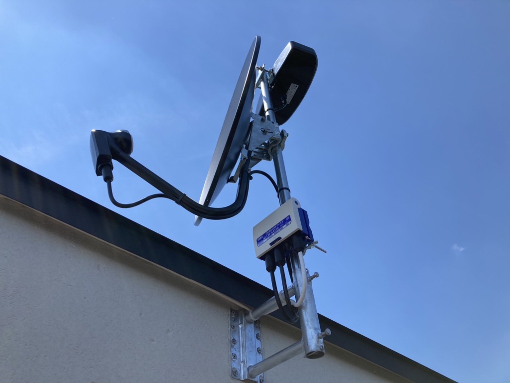 名古屋市名東区大針の光仕様の新築に4K8K対応BSと小型地デジアンテナ工事