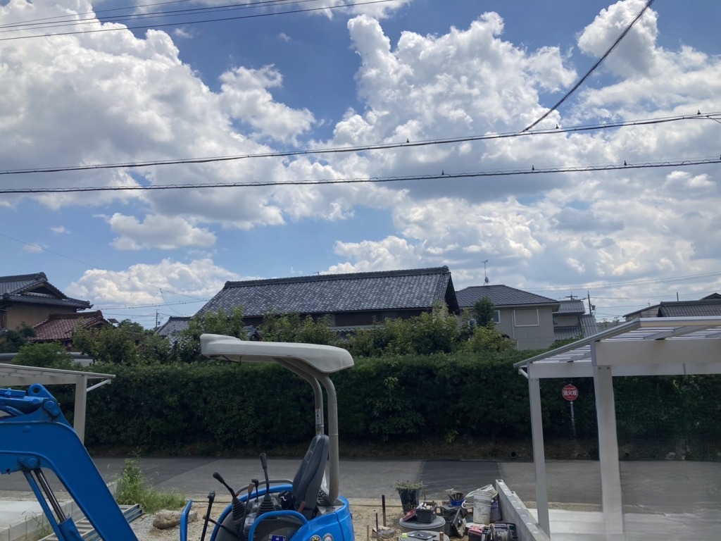 春日井市下原町の新築に外から見えない地デジ屋根裏アンテナ工事