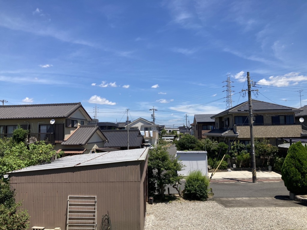 刈谷市小垣江町の新築に外から見えない地デジ屋根裏アンテナ工事