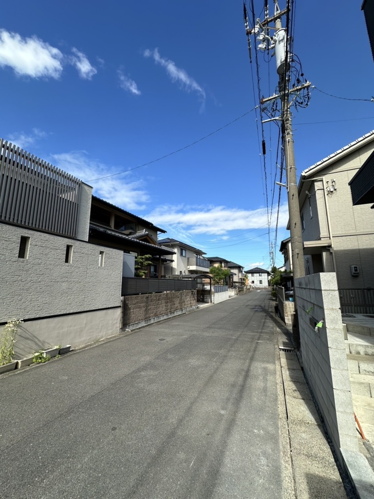 愛西市勝幡町のタイル外壁新築での地デジ屋根裏アンテナ工事