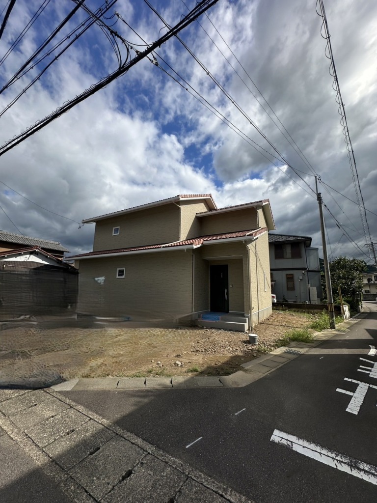 岐阜市北山の新築で4K8K放送対応BSと地デジ屋根裏アンテナ工事