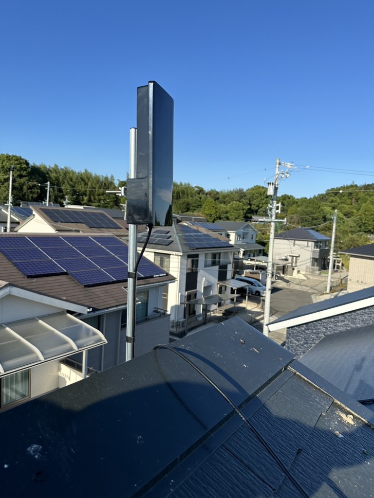 亀山市川合町のとても電波の弱い既存住宅での小型デザインアンテナサイドベース工事