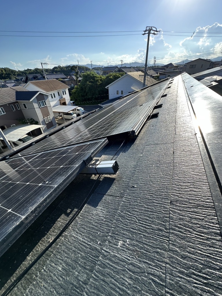 亀山市川合町のとても電波の弱い既存住宅での小型デザインアンテナサイドベース工事
