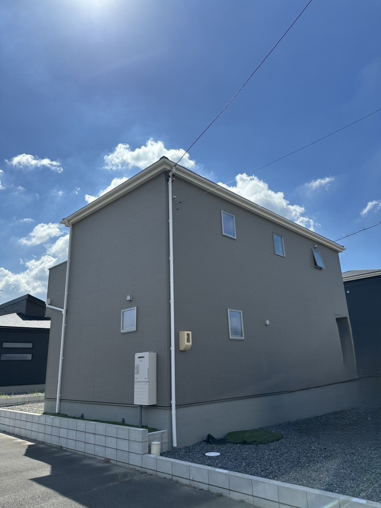 一宮市起の電波が弱い地域でのデザインアンテナ壁面工事