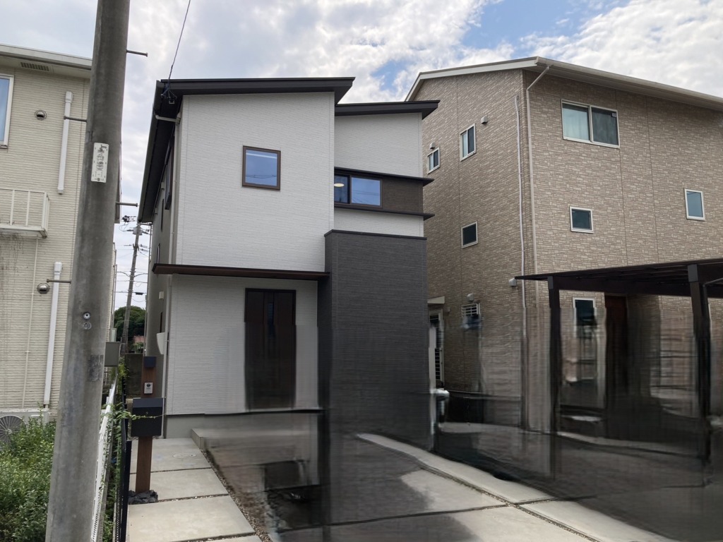 春日井市西本町の新築に台風でも安心の地デジ屋根裏アンテナ工事