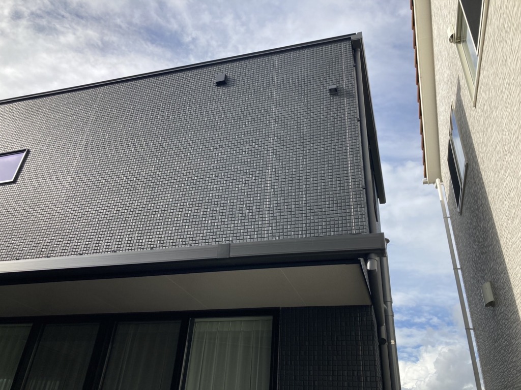 尾張旭市北原山町の新築に外から見えない地デジ屋根裏アンテナ工事