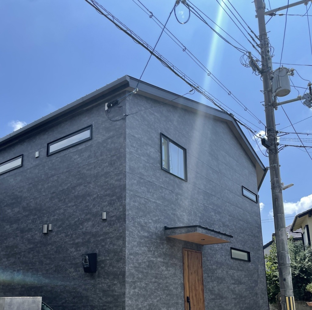伊丹市南鈴原の新築に台風でも安心の地デジ屋根裏アンテナ工事