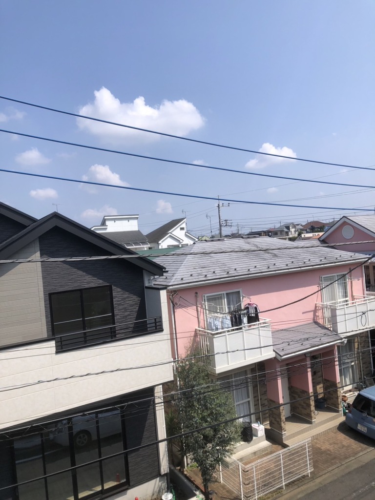 日野市大坂上の新築でブラック仕様の4K8K放送対応BSと地上波デザインアンテナ壁面工事