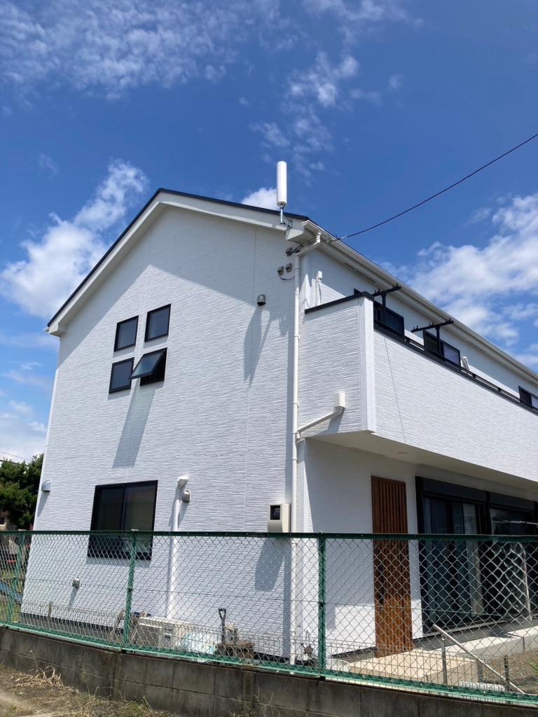 小田原市東町の新築にスタイリッシュなユニコーンアンテナ工事