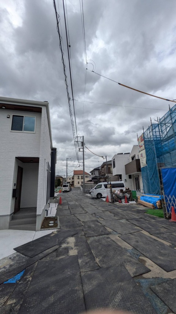 市川市稲荷木の新築に建物の外観が気にならない地上波デジタル放送 屋根裏アンテナ工事