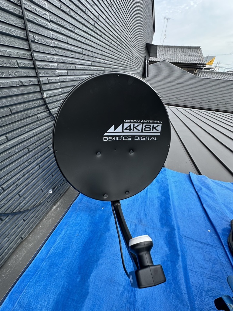 本巣郡北方町平成の新築に4K8K放送対応BSアンテナとデザインアンテナ壁面工事