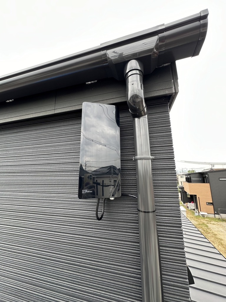 鈴鹿市中箕田のとても電波の弱い地域での新築デザインアンテナ壁面工事