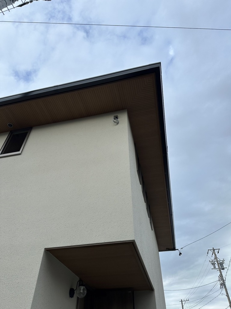 愛西市日置町の新築で外から見えない地上波デジタル放送　屋根裏アンテナ工事