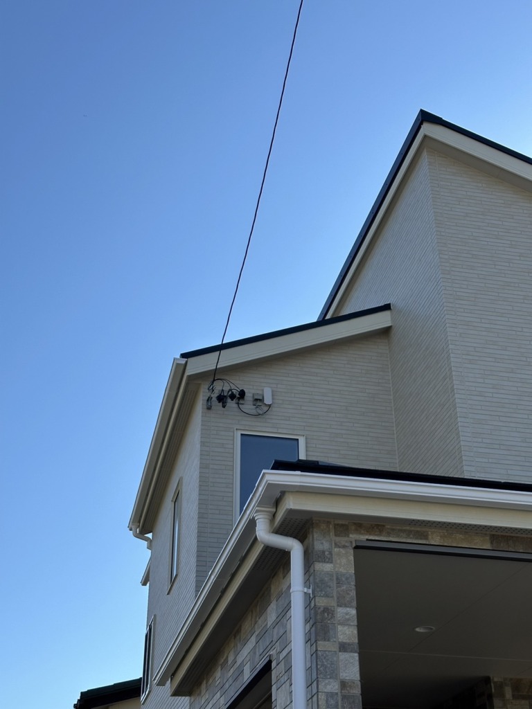 一宮市北方町北方の電波が弱い新築住宅での屋根裏アンテナ工事