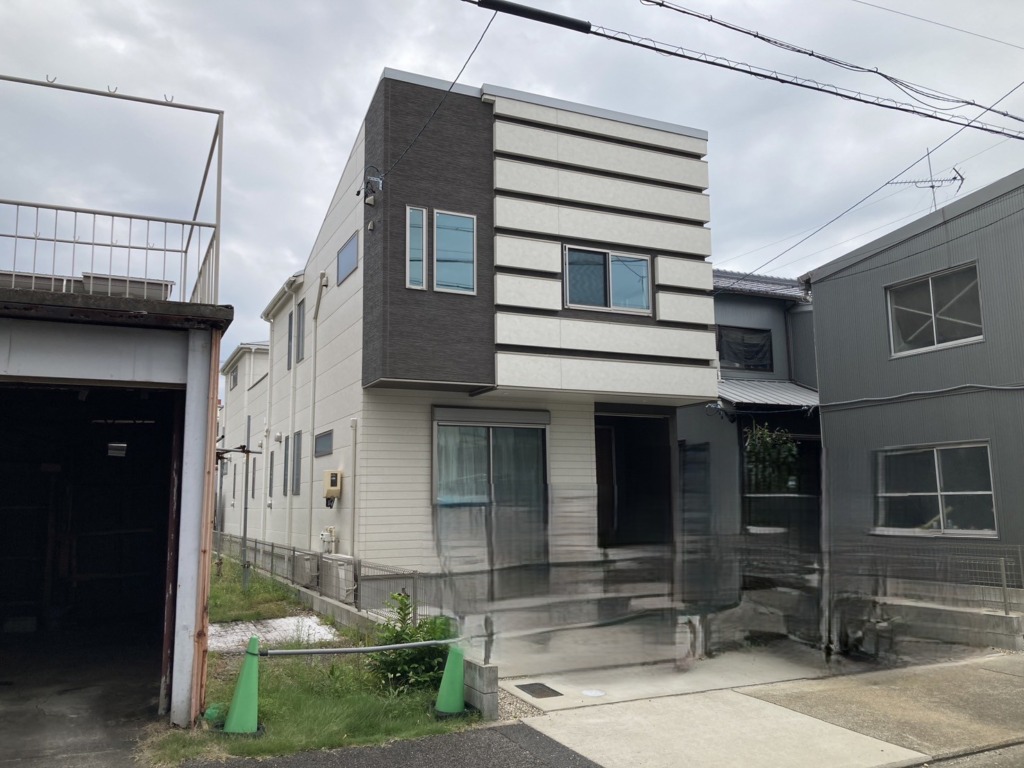 名古屋市港区正保町の購入した既存住宅に地デジ屋根裏アンテナ工事