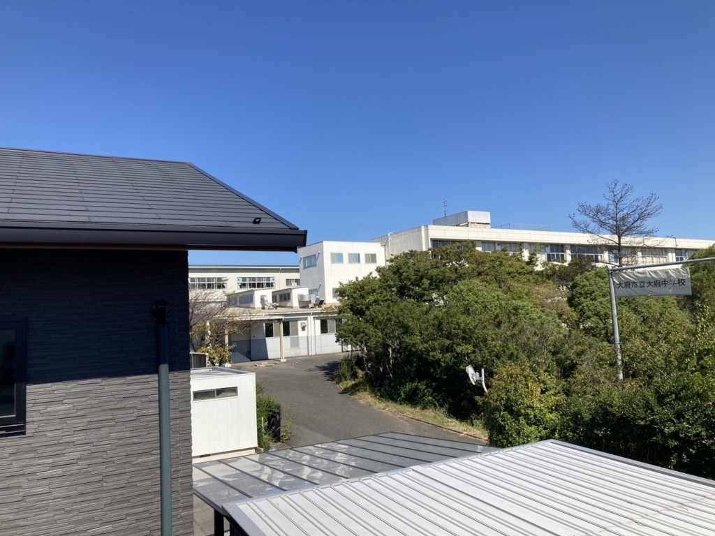 大府市桃山町の新築にお洒落なデザインアンテナ壁面工事