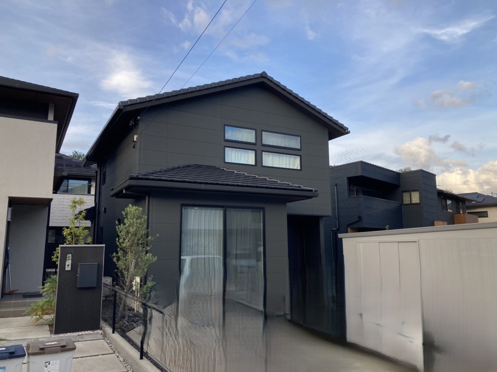 長久手市前熊の既存住宅に災害に強い地デジ屋根裏アンテナ工事