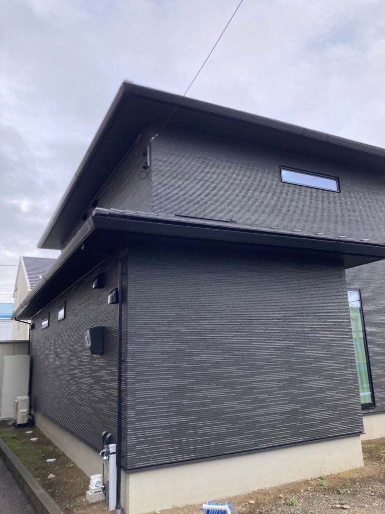 沼津市大諏訪の新築に建物の外観が気にならない地デジ屋根裏アンテナ工事