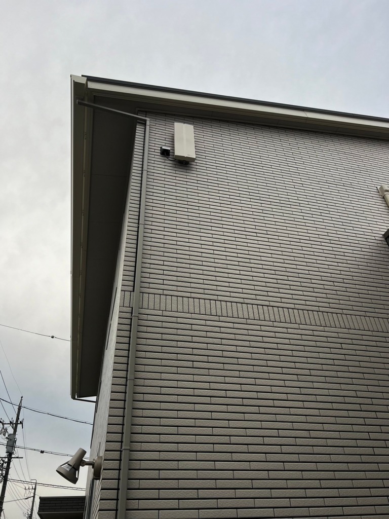 小牧市新町のタイル外壁新築にお洒落なデザインアンテナ壁面工事