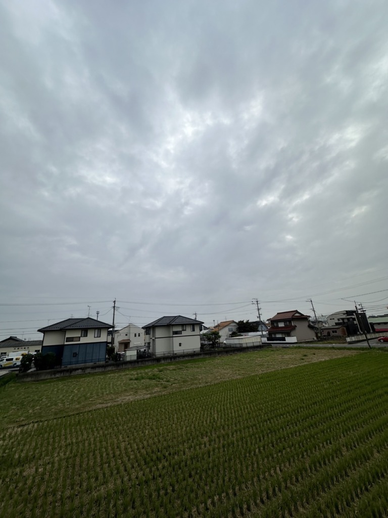 羽島郡笠松町北及のタイル外壁の平屋にデザインアンテナ壁面工事