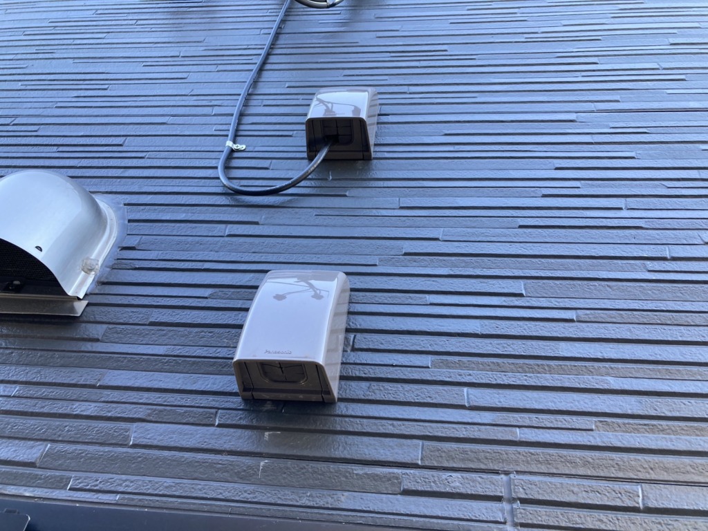 額田郡幸田町大草の太陽光パネルがある光仕様の新築に4K8K放送対応BSとユニコーンアンテナ工事