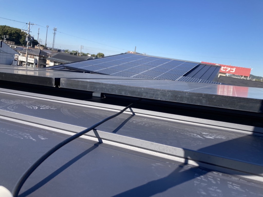 額田郡幸田町大草の太陽光パネルがある光仕様の新築に4K8K放送対応BSとユニコーンアンテナ工事