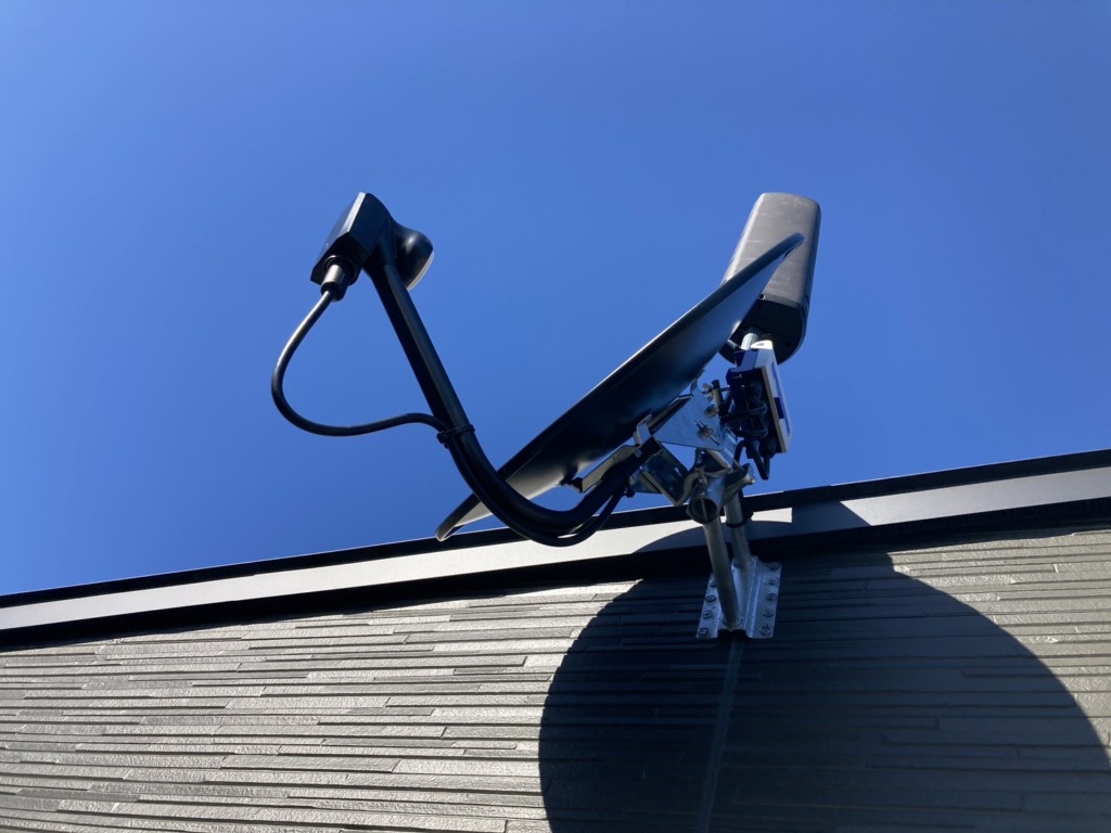 額田郡幸田町大草の太陽光パネルがある光仕様の新築に4K8K放送対応BSとユニコーンアンテナ工事